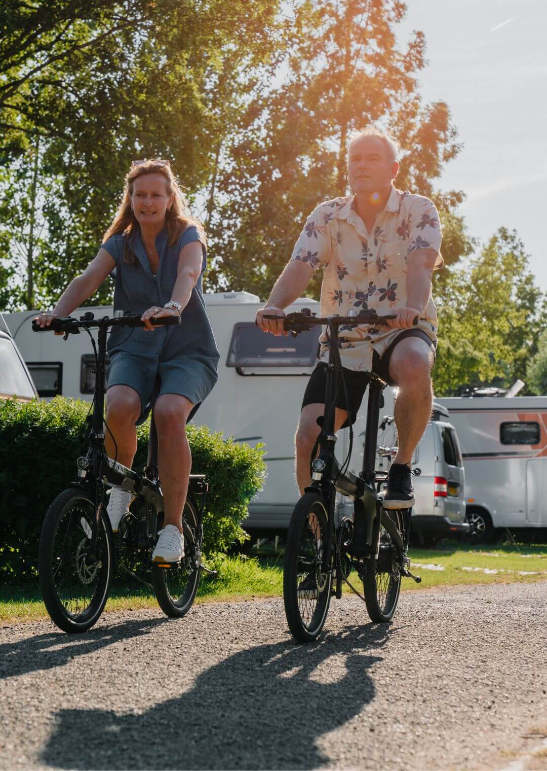 Les avantages du vélo électrique en fibre de carbone Revolt pour le camping