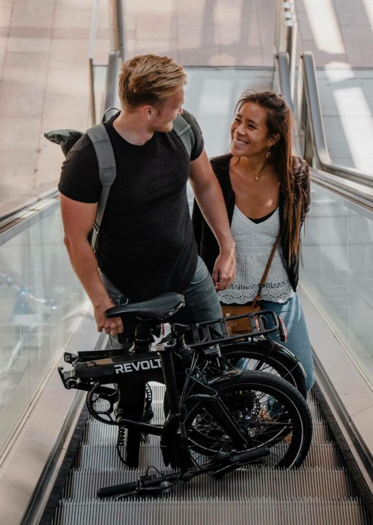 Revolt Carbon Fiber Couple Elevator Stairs Foldable electric bike