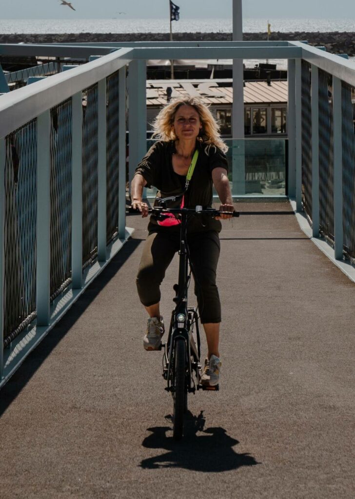 Revolt Carbon Fiber Female Bridge How to Ride an Electric Bike